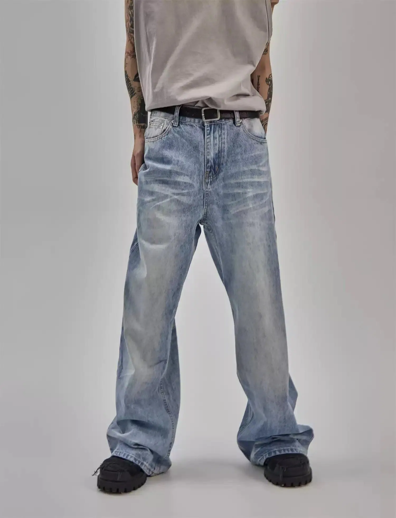 Classic Washed Wide Cut Jeans