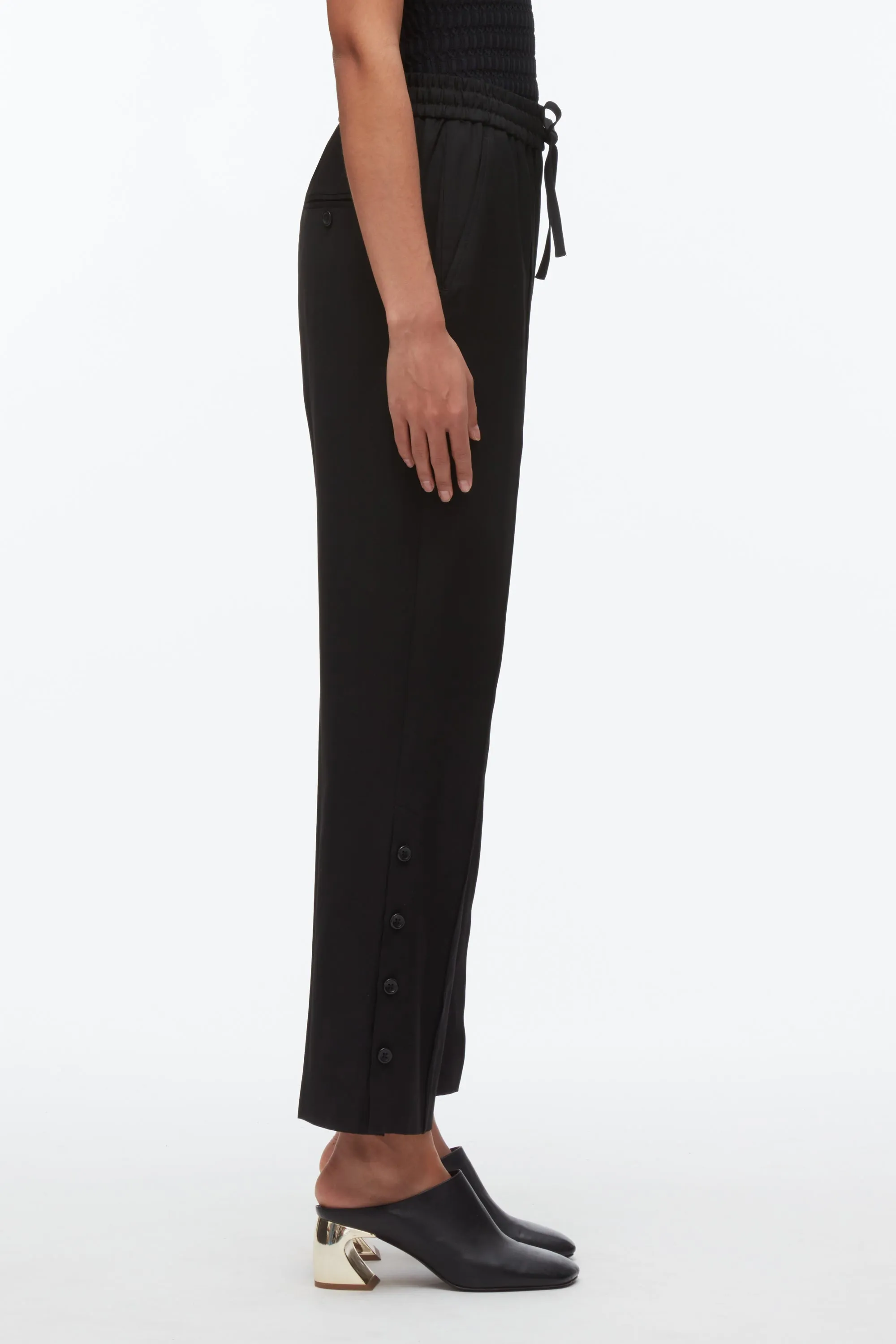 Cropped Elasticated Pants With Side Vent