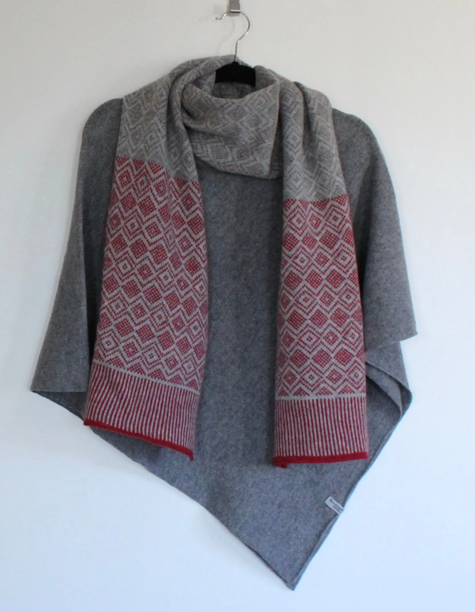 Poncho soft merino lambswool uniform grey