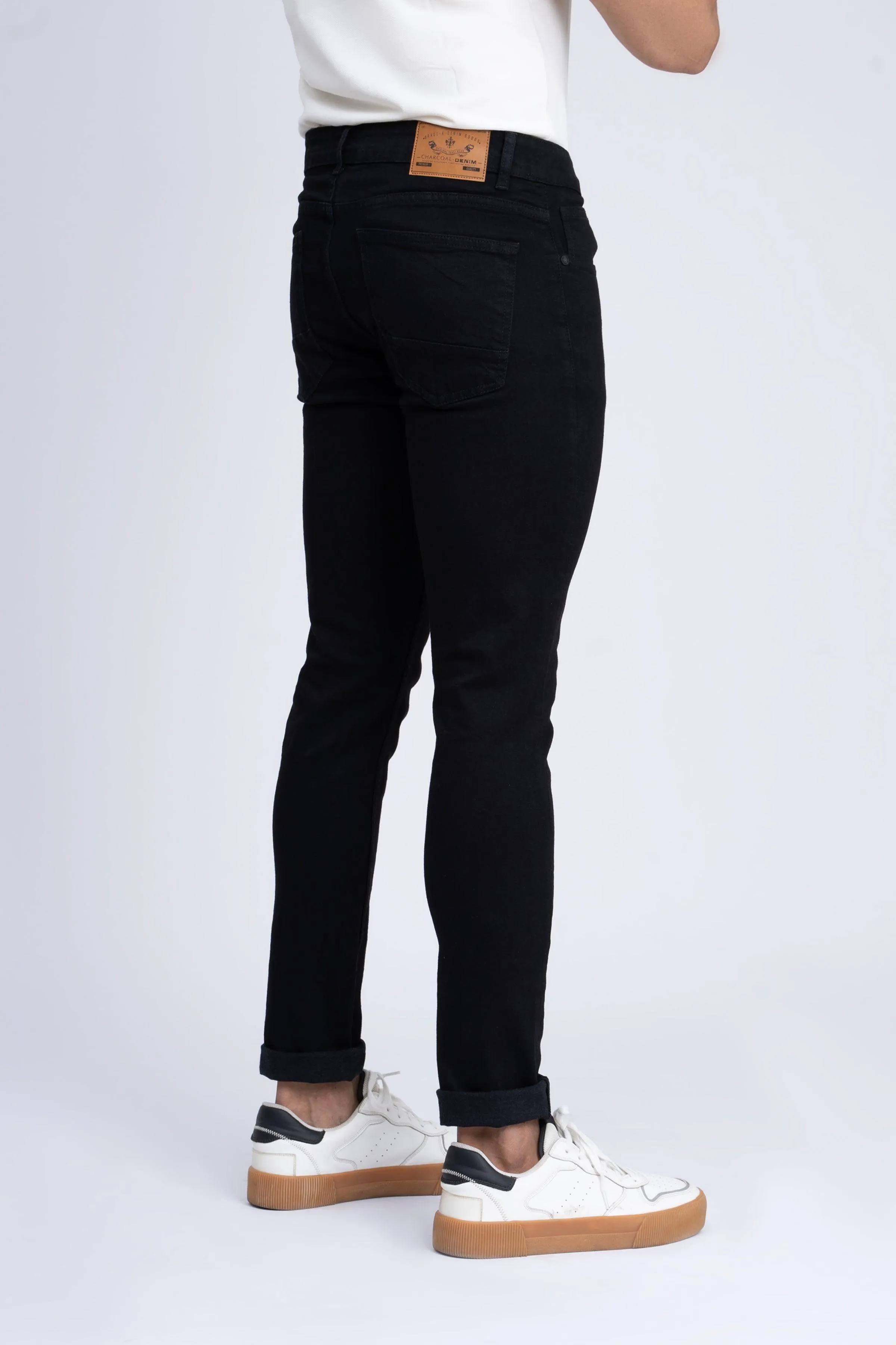 SLIM LEG JEANS BLACK