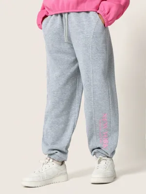 Tween Girls 90's Jogger With Graphic Print